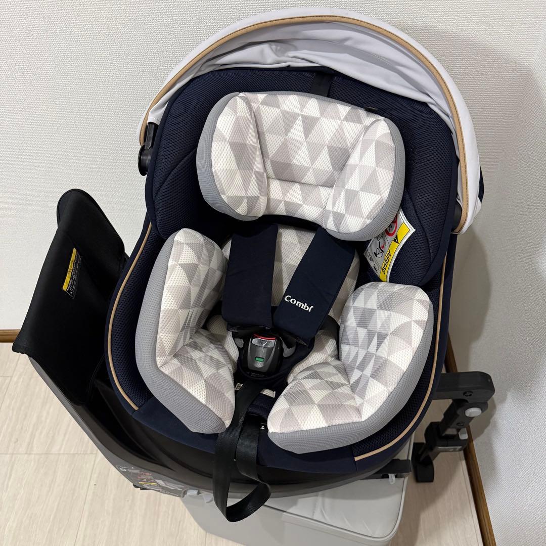 【美品】コンビクルムーヴスマート JL-590 チャイルドシート