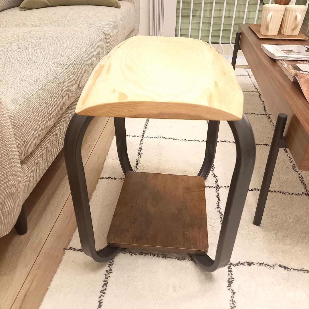 SALE　サイドテーブル　ナイトテーブル　無垢材　イチイ　一枚板