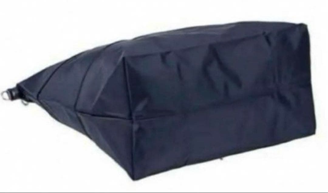 ロンシャン大容量 ネイビー 新品