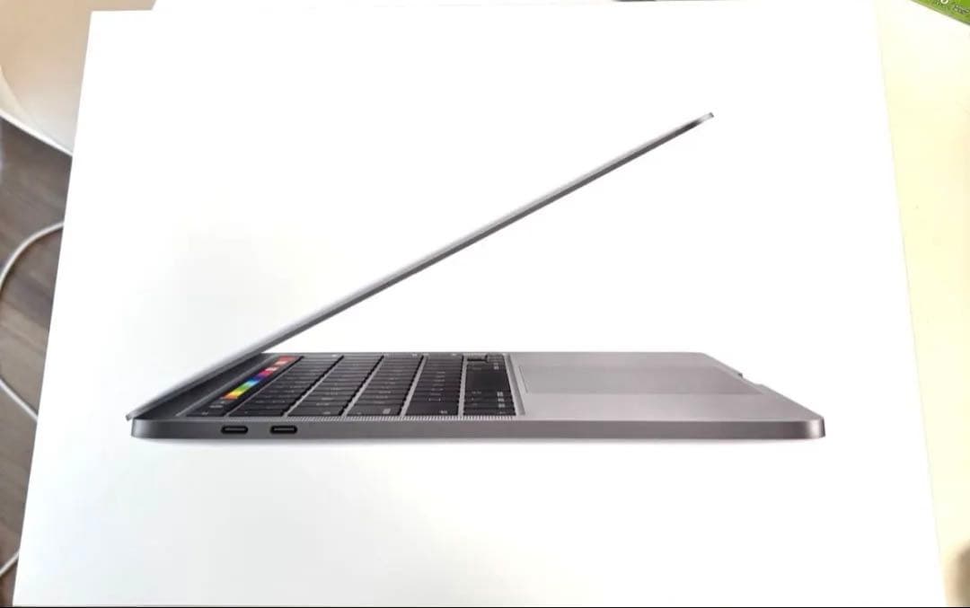 MacBook Pro スペースグレー 本体