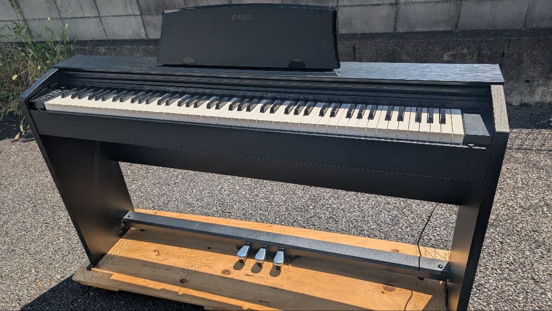 送料込みCASIO PX-770BK 19年製 可愛い♥Brownでスリム大人気