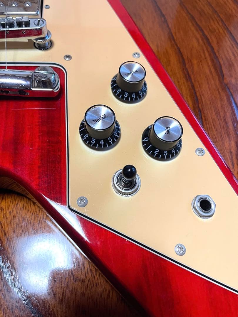 『11月29日〜30日限定価格』【希少】TOKAI FLYNG V 2011年製