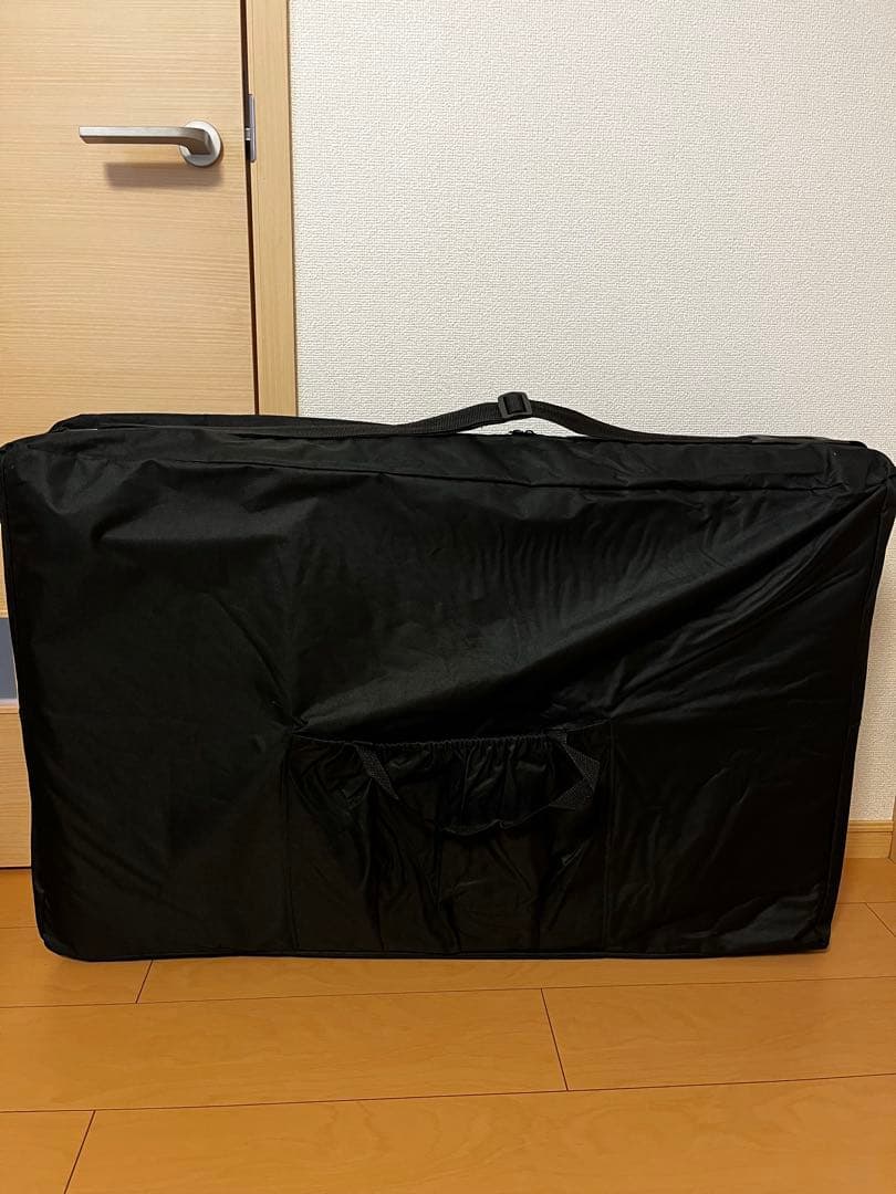 折りたたみマッサージ用施術ベッド