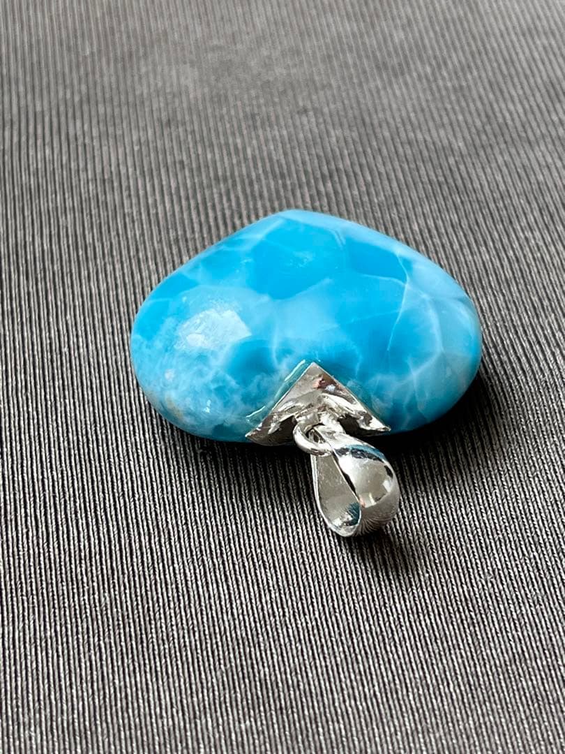 天然石☆高品質！ラリマーハート型ペンダントトップ☆濃いブルー＆模様が美しい！