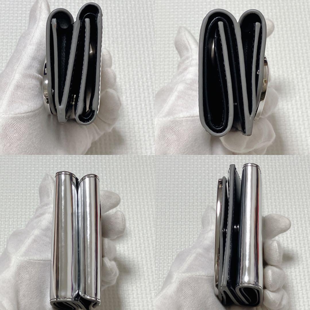 未使用　DIESELディーゼル　「D」ロゴ 三つ折り財布　シルバー　箱付き