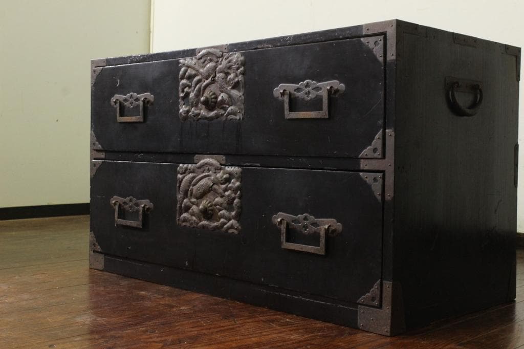 打出金具！庄内箪笥 古家具/古民家/時代箪笥/チェスト/和家具/古道具/古民具