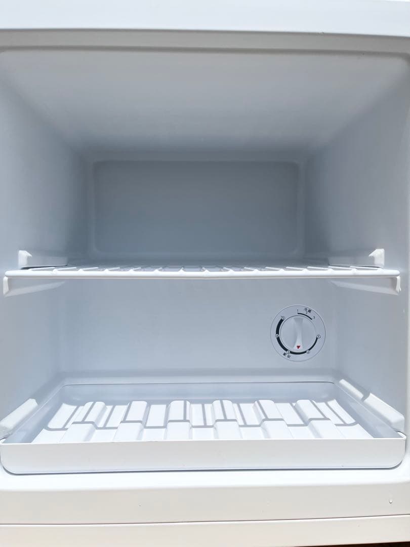 アイリスオーヤマ コンパクト冷凍庫 31リットル　2024年