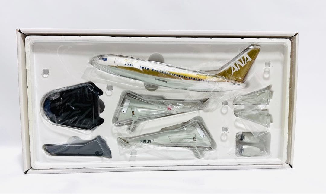 イワヤ 1/130 ANA B737-700 ゴールドジェット スーパーサウンド
