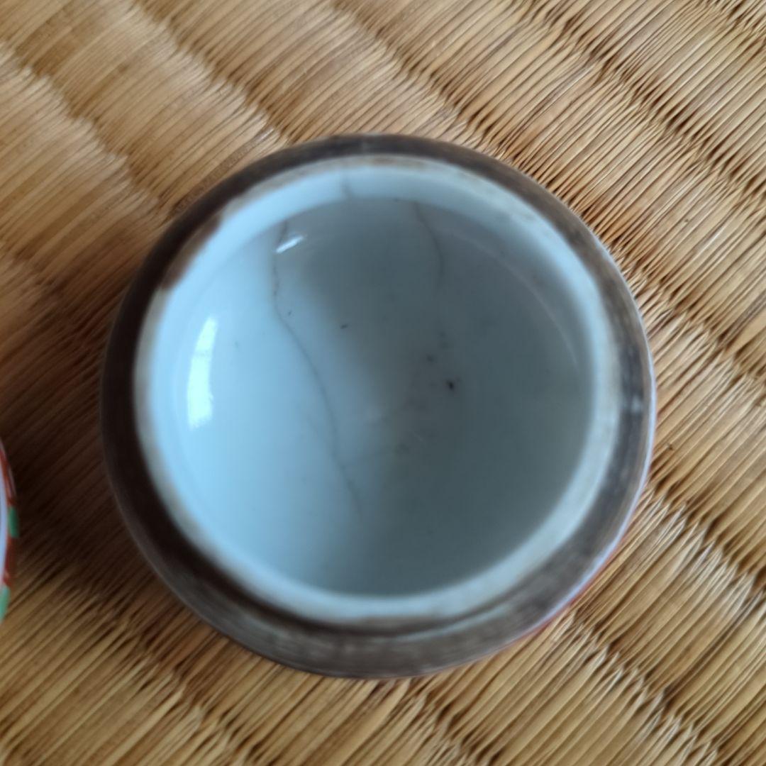 茶道具 丸型 赤と緑の装飾　赤絵香合　赤玉　骨董品