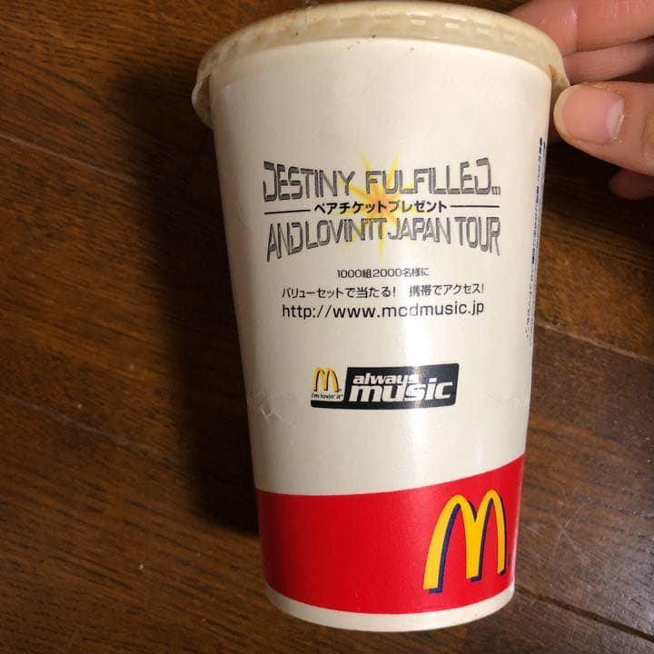 デスティニーズチャイルド　マクドナルド紙コップ