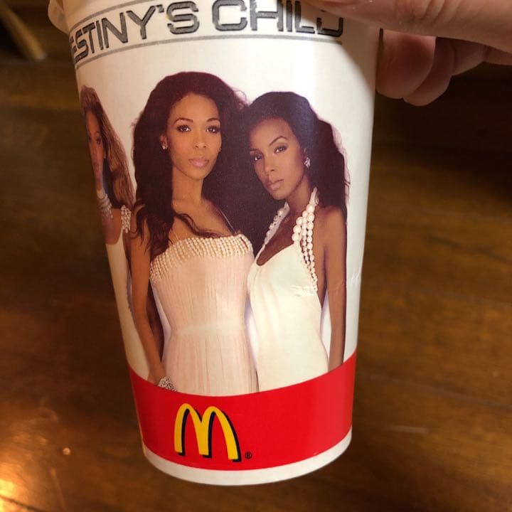 デスティニーズチャイルド　マクドナルド紙コップ