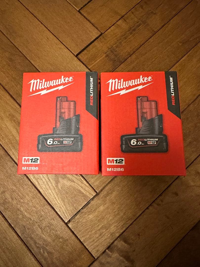 ミルウォーキー M12 排水ハンディポンプ M12&M18兼用充電器 バッテリー