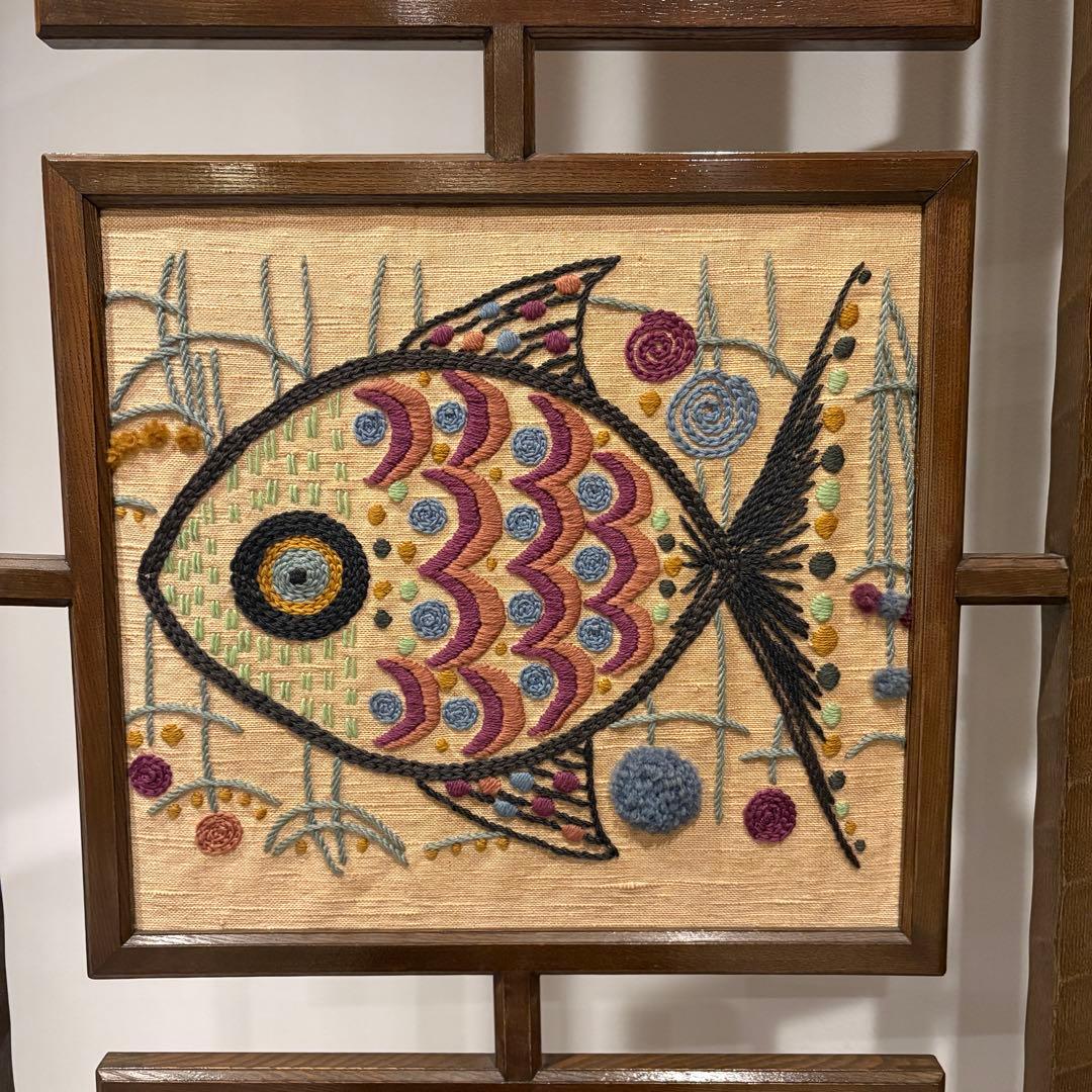 幾何学模様　アートパネル　衝立　アート　レトロ　刺繍