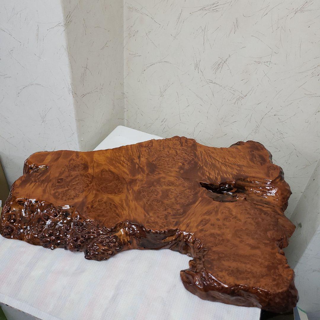 蔵出し特価　玉杢花台　花梨こぶ木製テーブル 自然な形状 光沢仕上げ