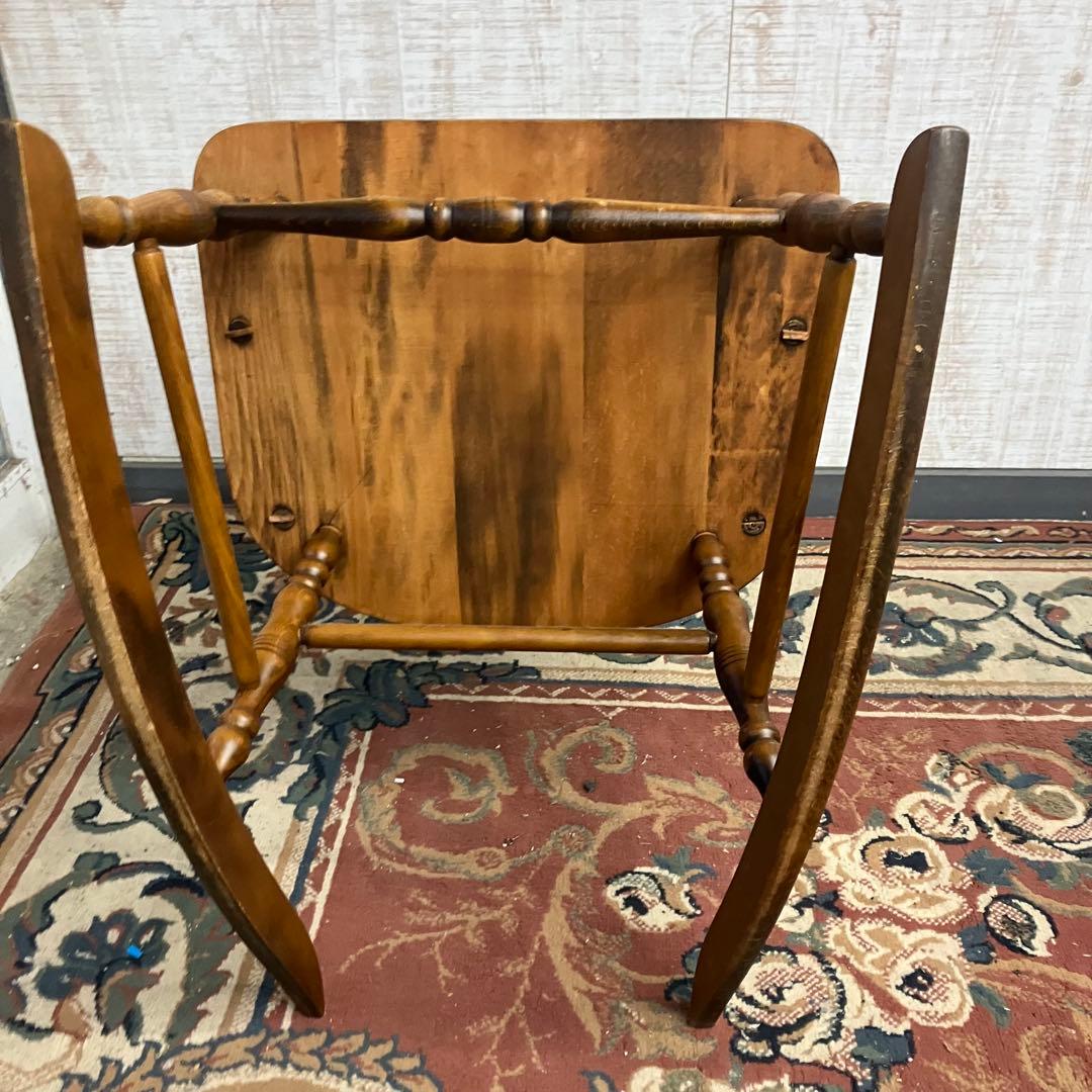 木製ロッキングチェア クラシックデザイン 肘掛け付き