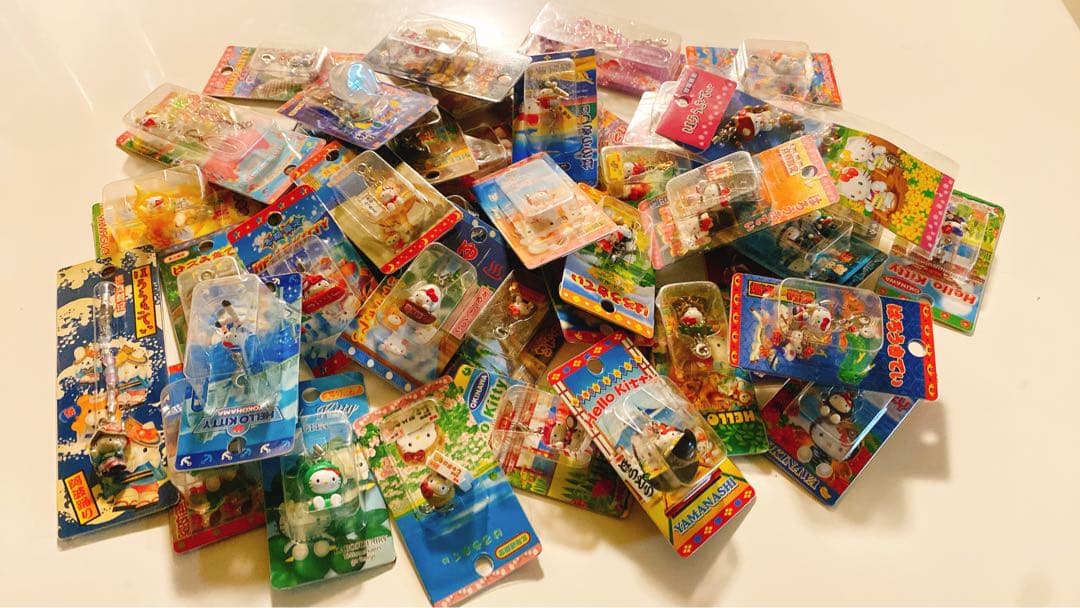 [大量放出]ご当地キティファスナーマスコット　ストラップ40個