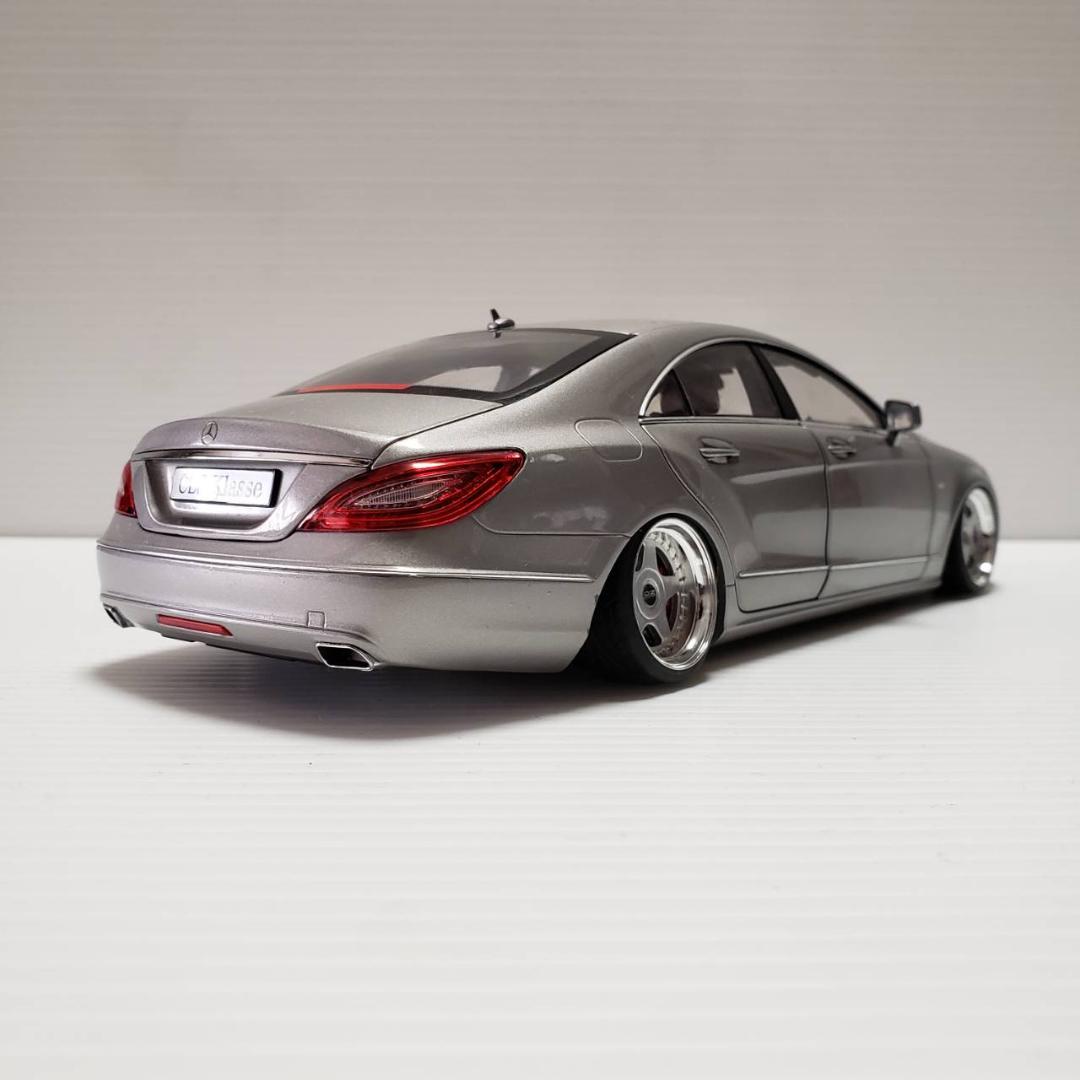 1/18　メルセデスベンツ　CLSクラス　W218　カスタム
