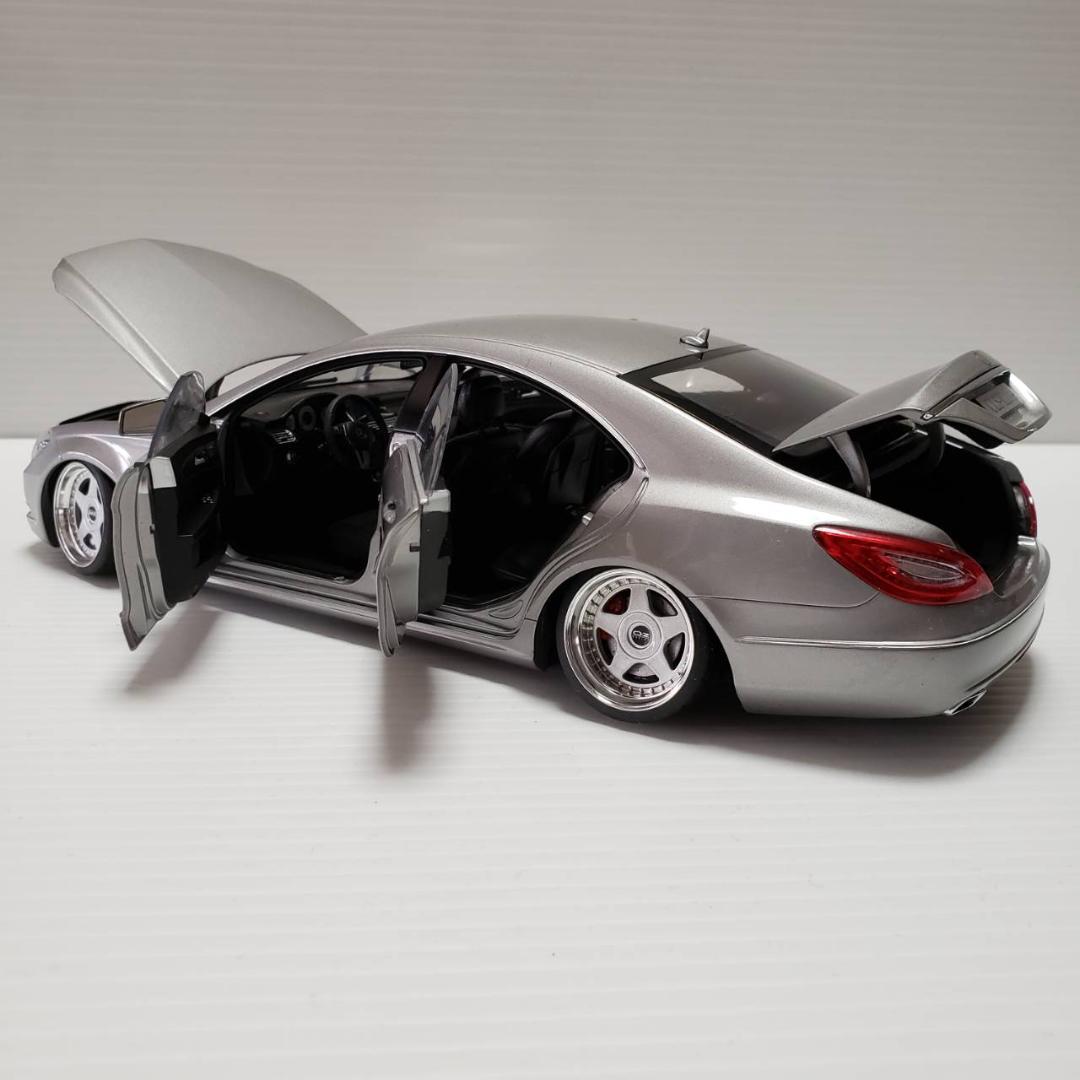 1/18　メルセデスベンツ　CLSクラス　W218　カスタム