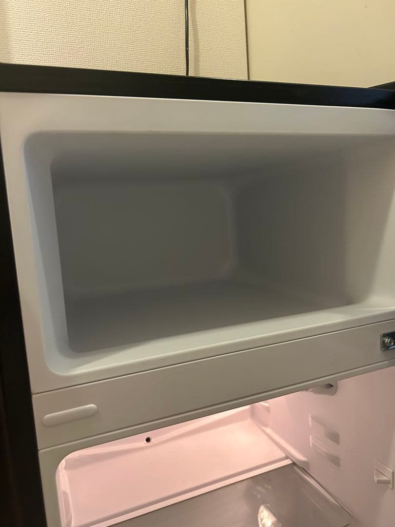 送料無料　1人暮らし用　冷蔵庫