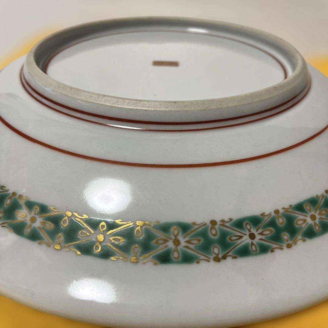 四代　上出喜山　極彩色梅絵文様　飾皿