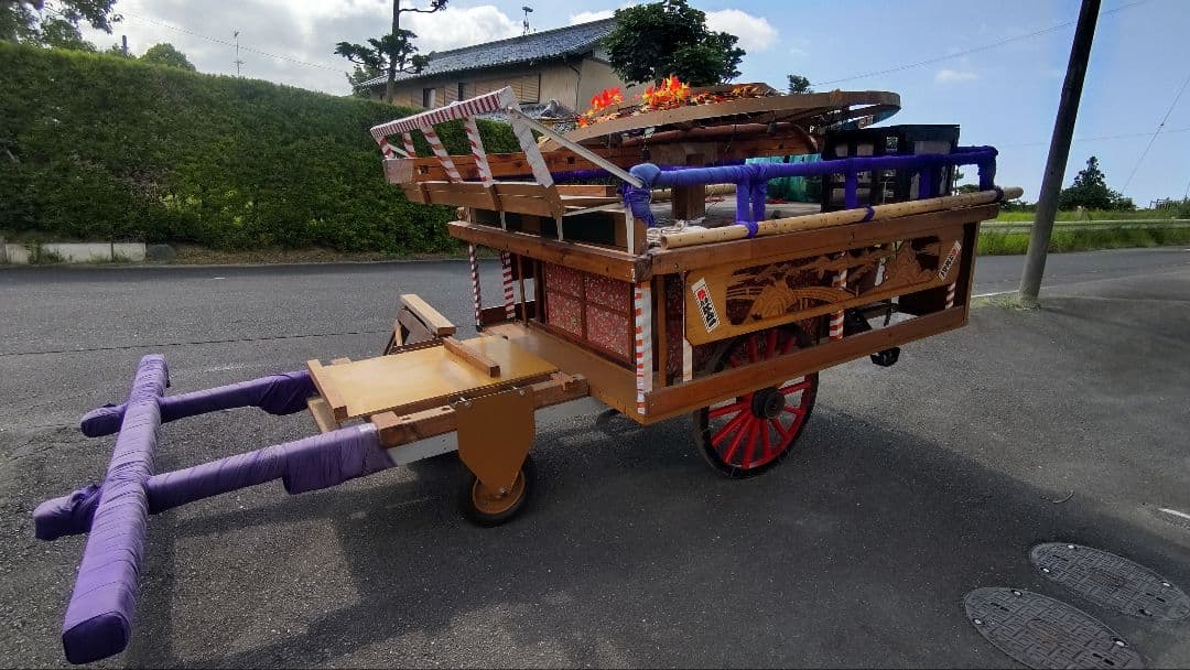 木製祭りの山車 提灯 小太鼓付き