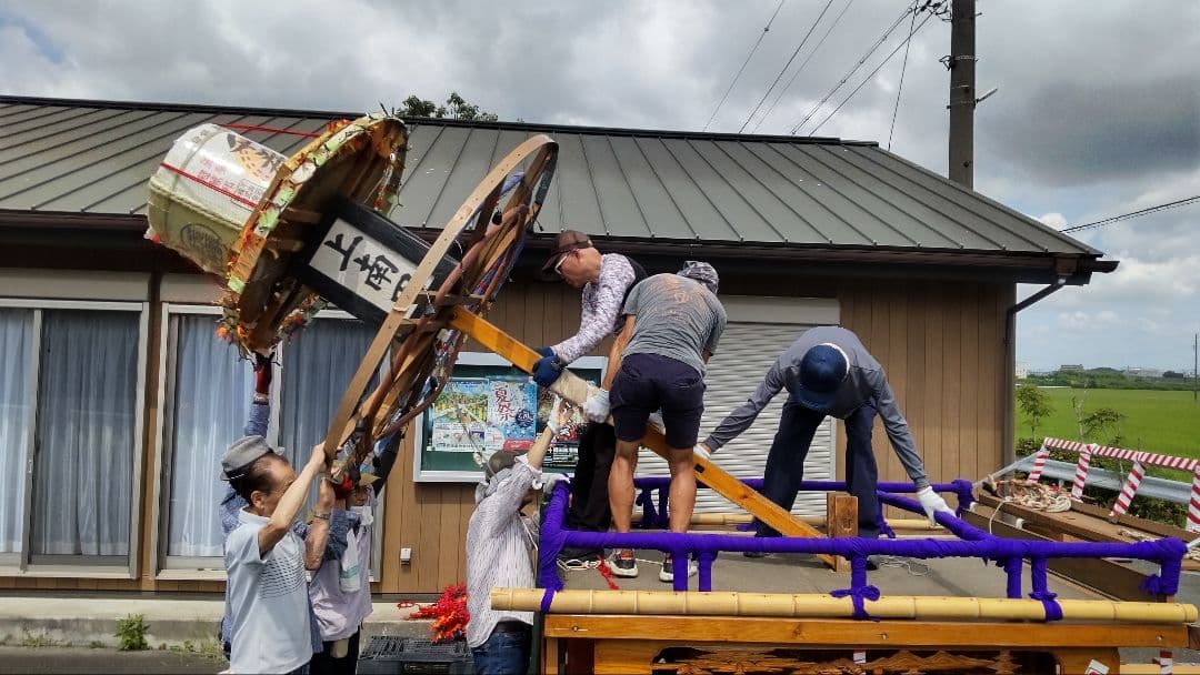 木製祭りの山車 提灯 小太鼓付き