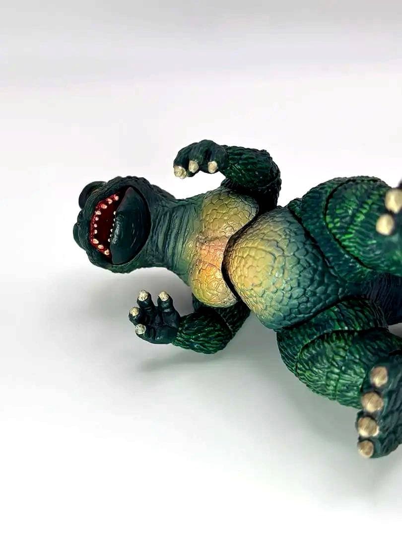 Sh モンスターアーツ リトルゴジラ & 結晶体 バンダイ