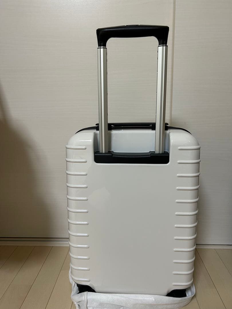 美品ACEスーツケース機内持ち込みSサイズ33L 白