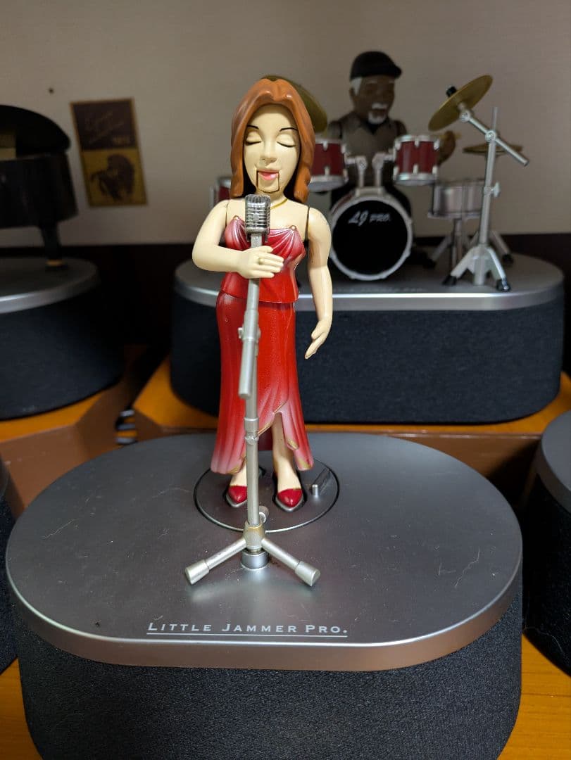 リトルジャマープロ＆ボーカリスト＆美空ひばり＆カバー付きディスプレイラック