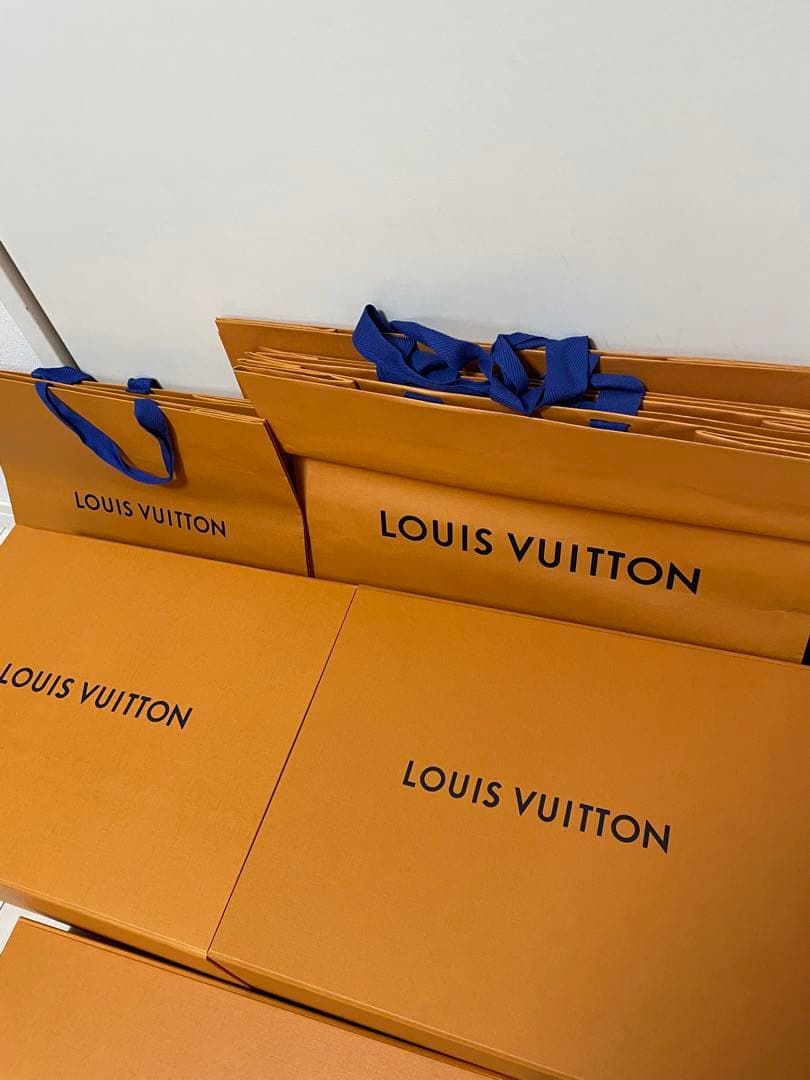 LOUIS VUITTON エルメス　大量袋　箱