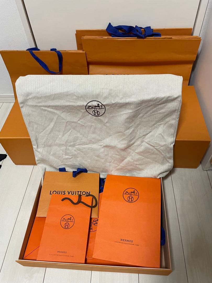 LOUIS VUITTON エルメス　大量袋　箱
