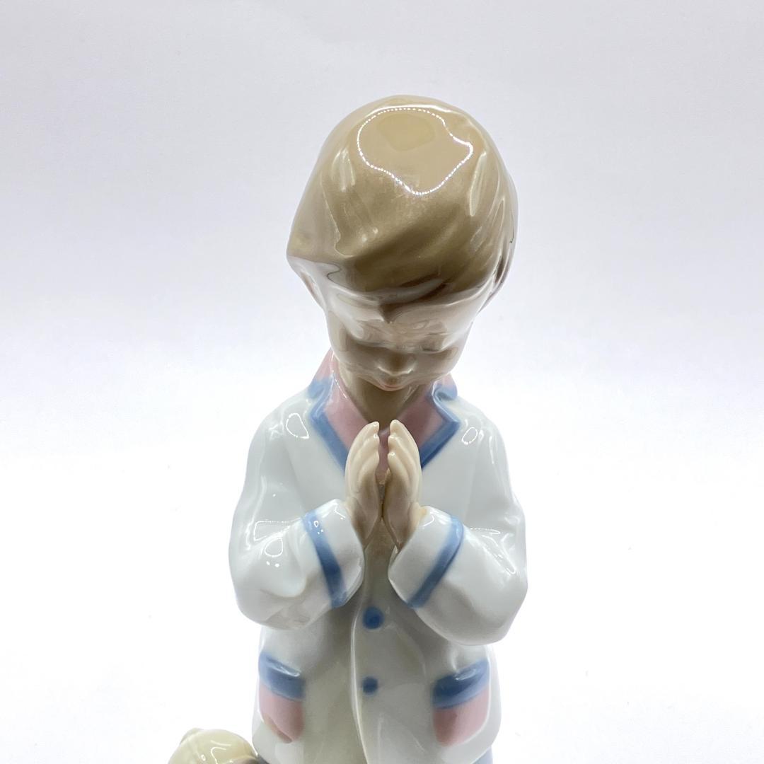 リヤドロ 仔馬と祈り 美品 陶器 アート インテリア 彫像 祈りのポーズ 希少