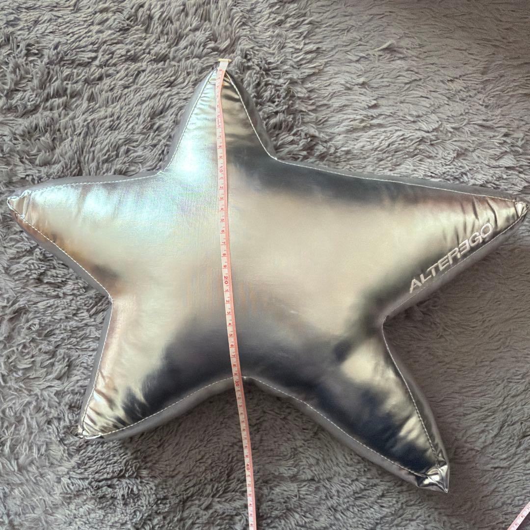 LISA alterego クッション