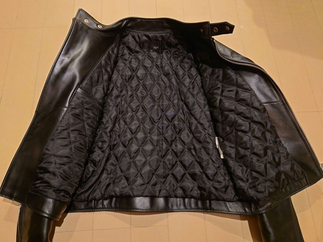 美品　黒　牛革　レザーシングルライダースジャケット
