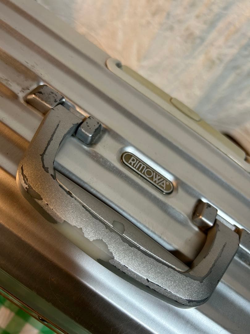 RIMOWA シルバーキャリーケース 46L