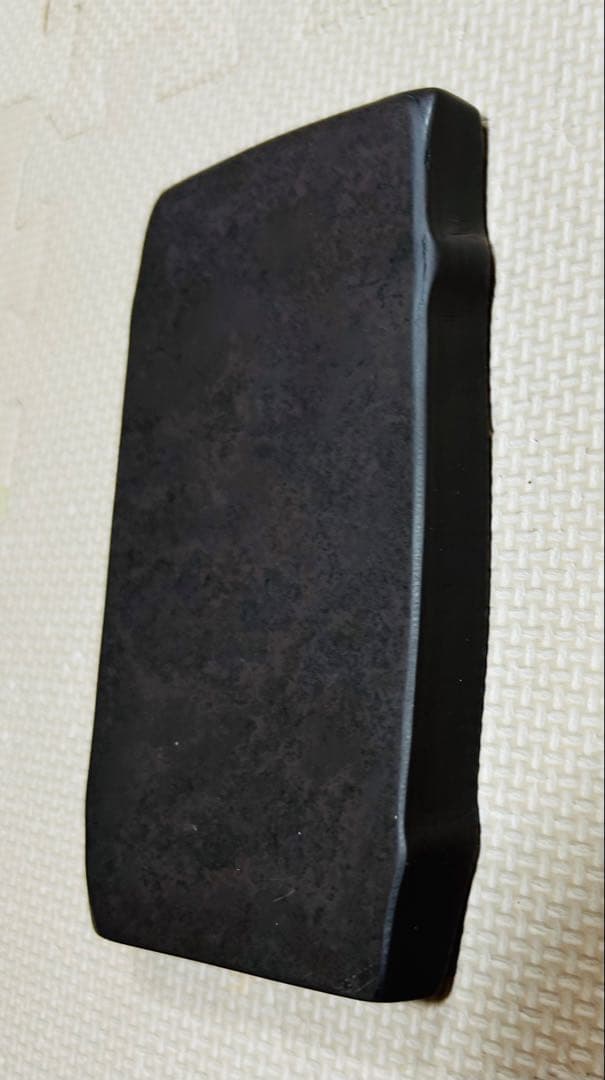 『旧蔵漢詩紋松花硯』は中国十大名硯の一つである松花硯 乾龍六年　在銘