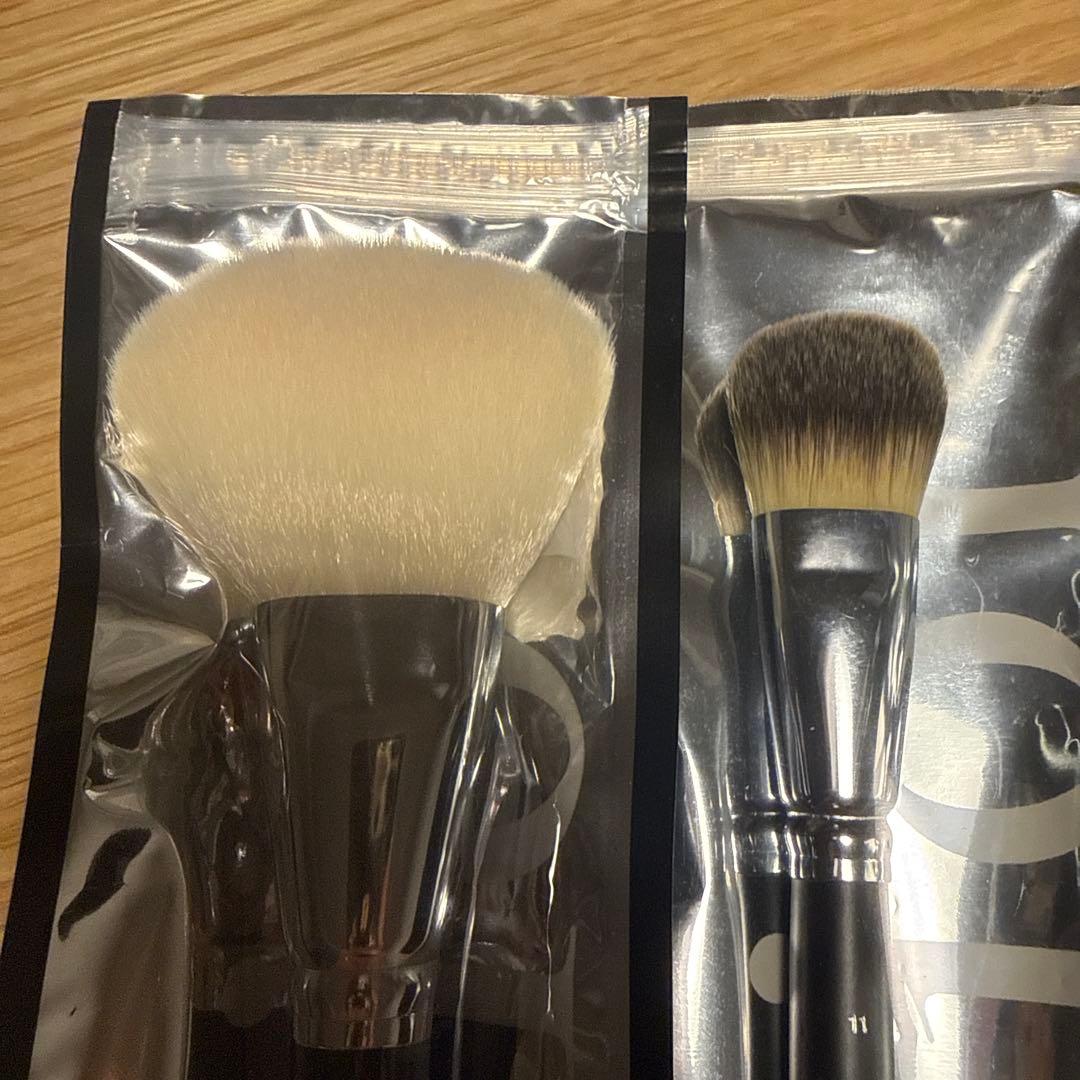 ディオール　パウダーファンデーションブラシ　フルイド　ライトカバー　dior