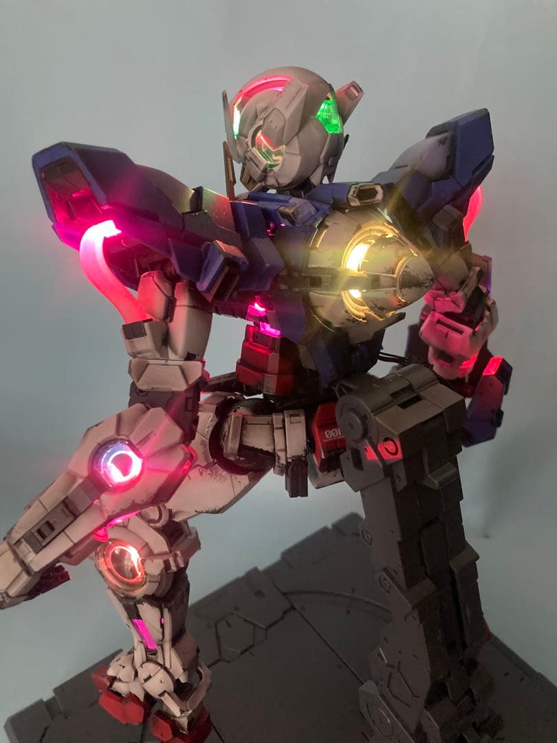 ガンダム エクシア PG 1/60 LIGHTING MODEL ガンダム00
