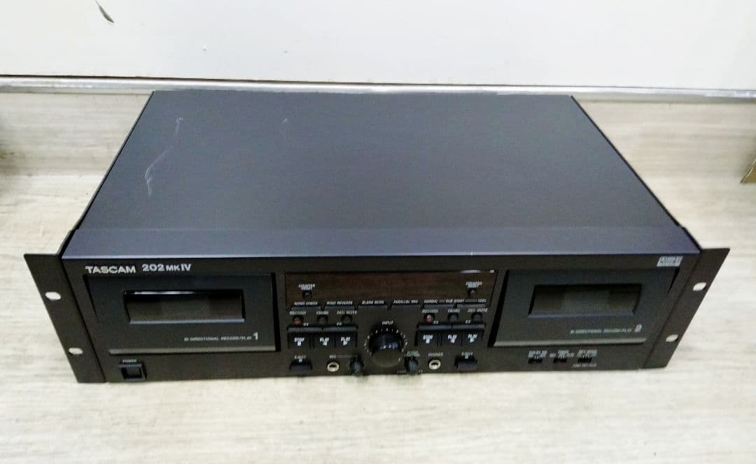 タスカム　TASCAM　202mkⅣ　Wカセットデッキ