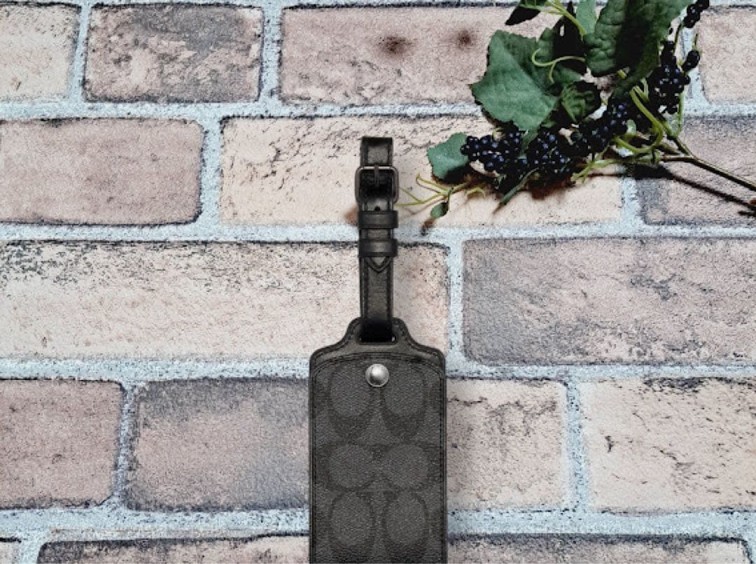 ❤️新品❤️コーチ COACH ネームタグ シグネチャー ラゲッジタグ チャコール