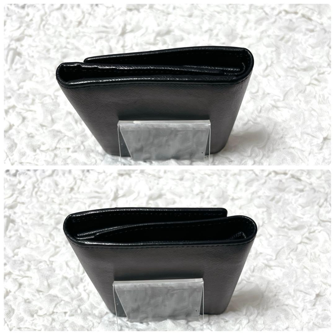 PRADA ブラック 三つ折り　財布　三角　トライアングル　コンパクト　小銭入れ