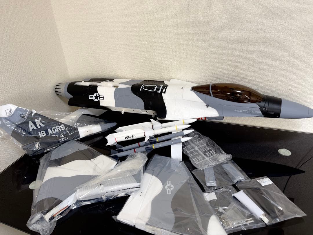 ラジコン 飛行機 F-16戦闘機 70㎜ ジェット PNP
