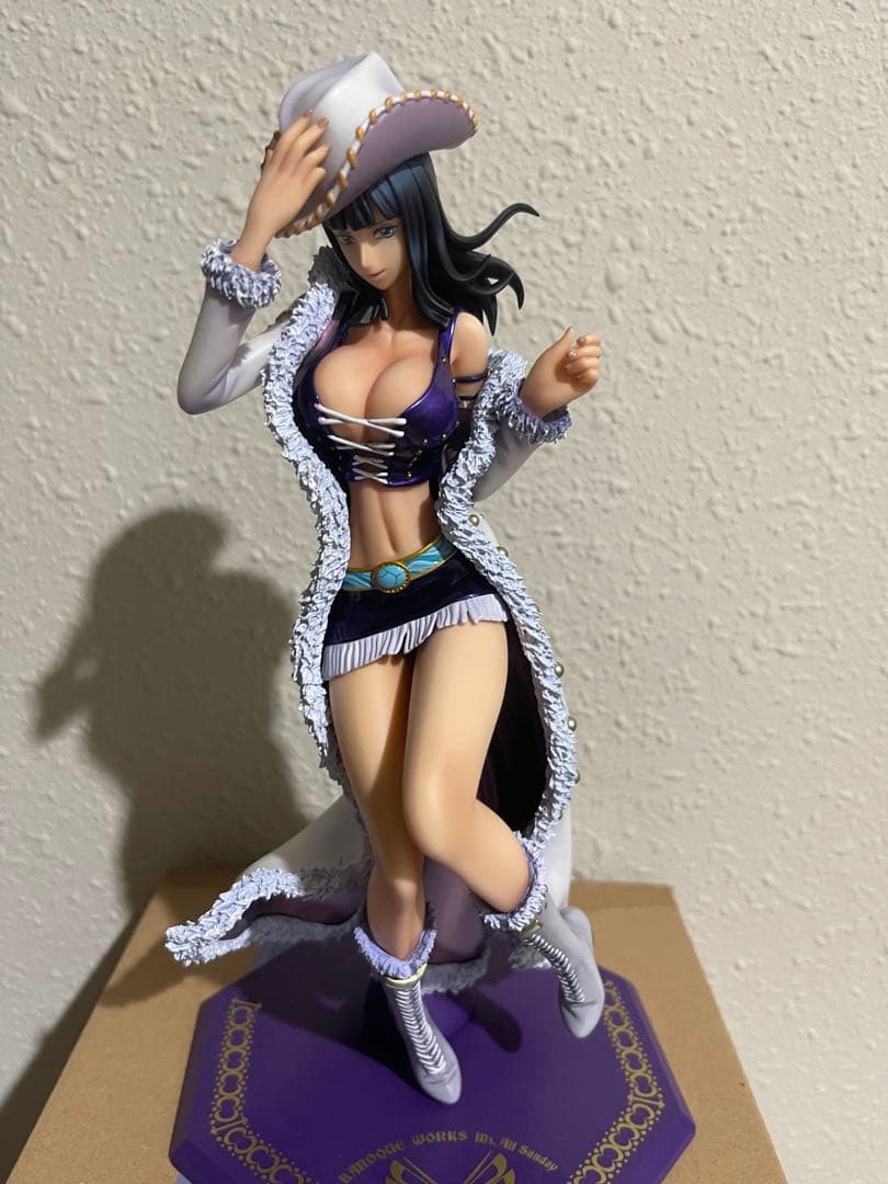 ミスオールサンデー　POP ワンピース　フィギュア　ニコロビン