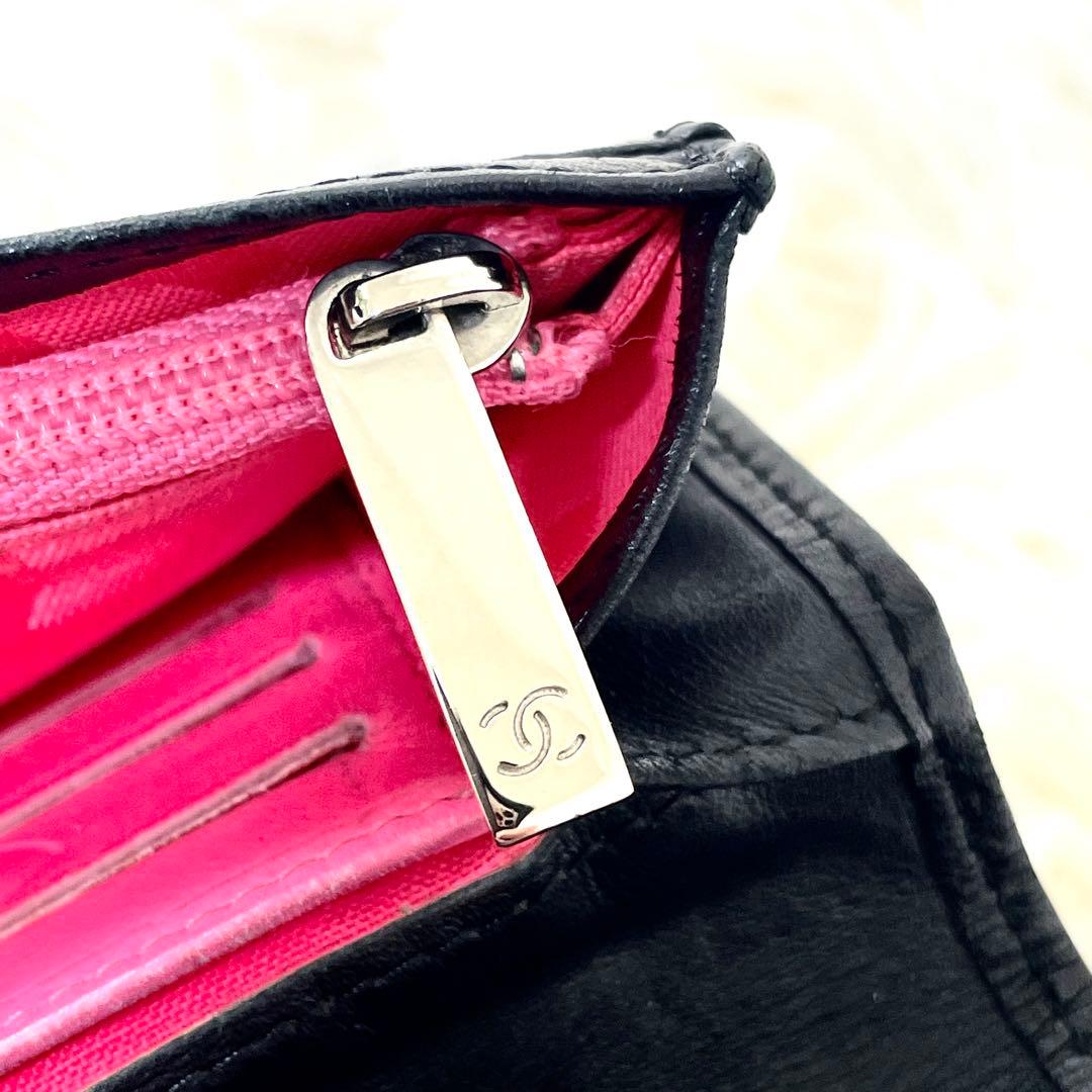 シャネル　CHANEL 二つ折り財布　カンボンライン　ブラック　黒　レザー
