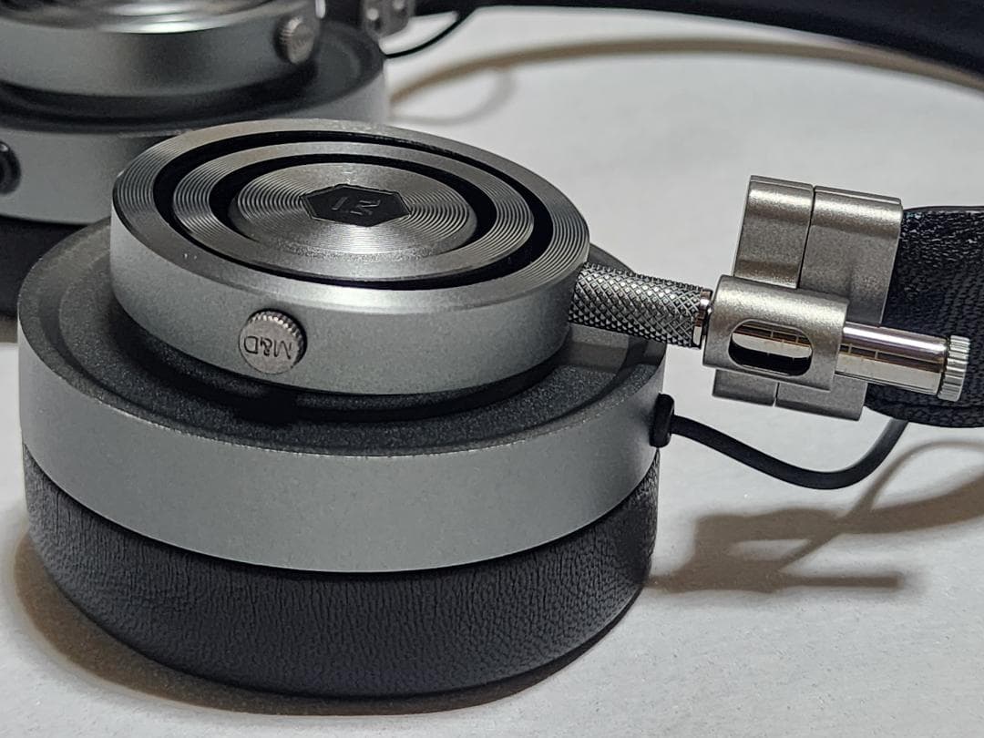 【美品】Master & Dynamic MH40 GUNL/BLACK