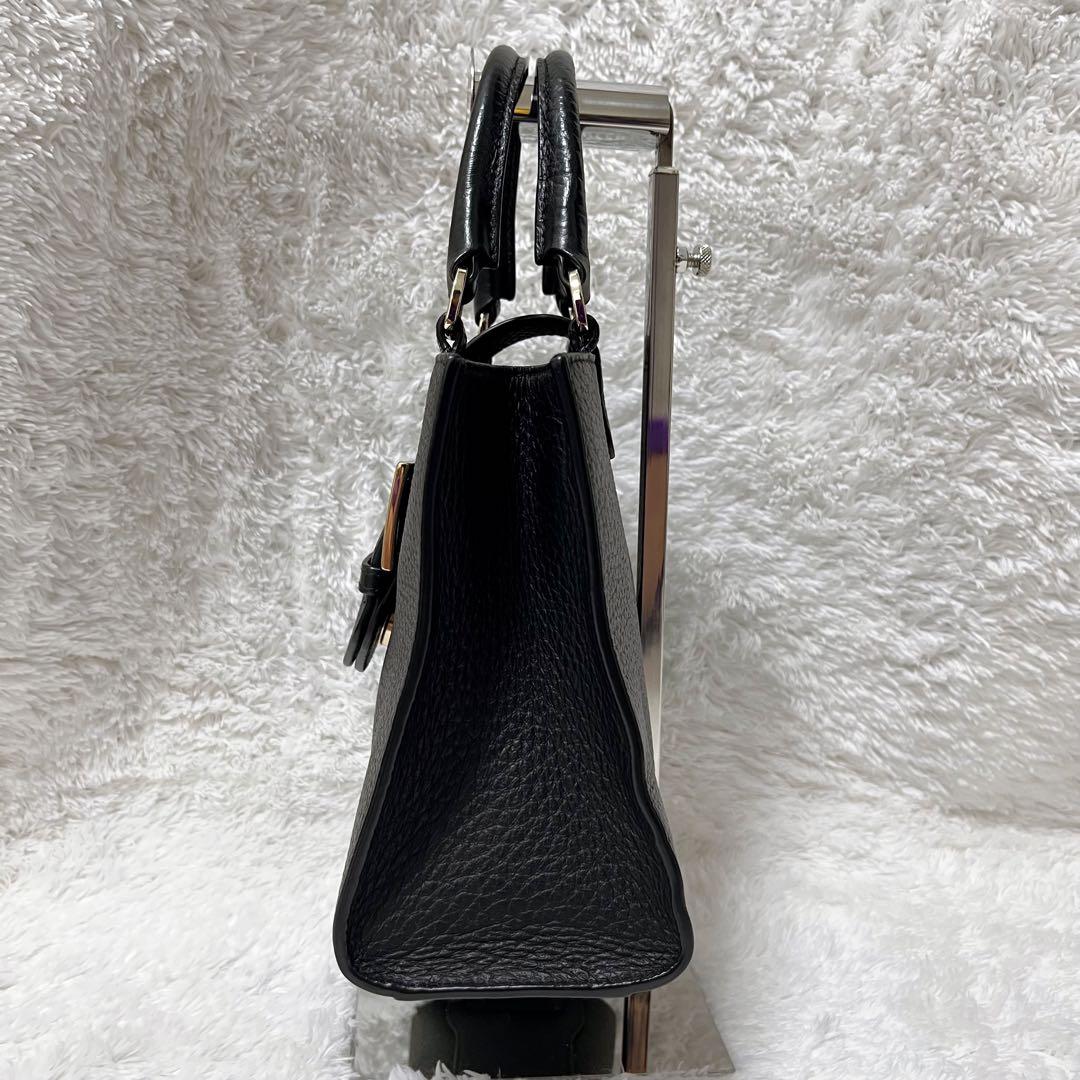 ス*ー様 【未使用級】FURLA フルラ ハンドバッグ 黒 レザー ベルト