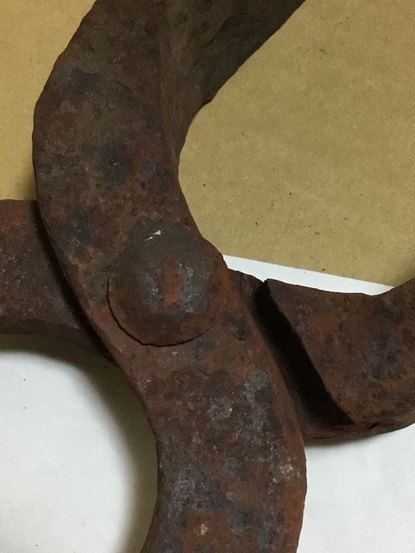 すごく大きな昔の道具