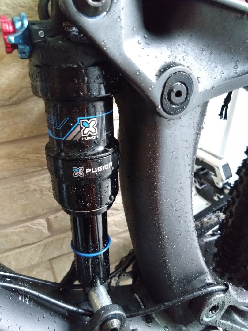 【syucom】 2023 TREK Fuel Ex5