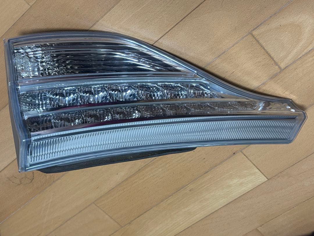 エスティマハイブリッドAHR20テールランプセット かなり薄いブルータイプ