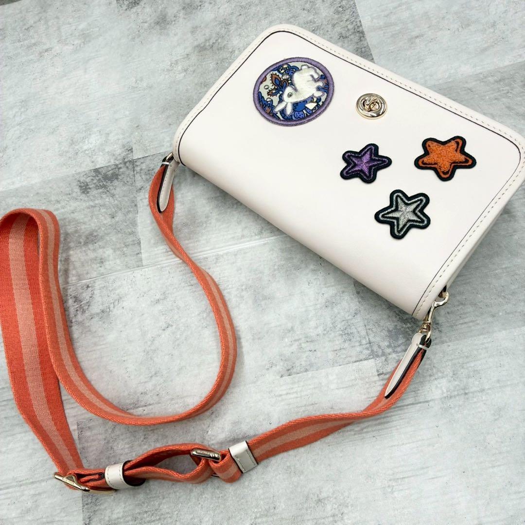 未使用級 コーチ カメラバッグ ショルダーバッグ スタッズ レザー クロスボディ